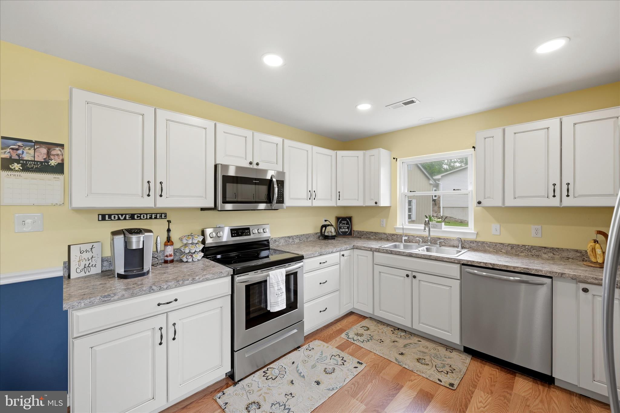 APPLE MT LAKE - Residential