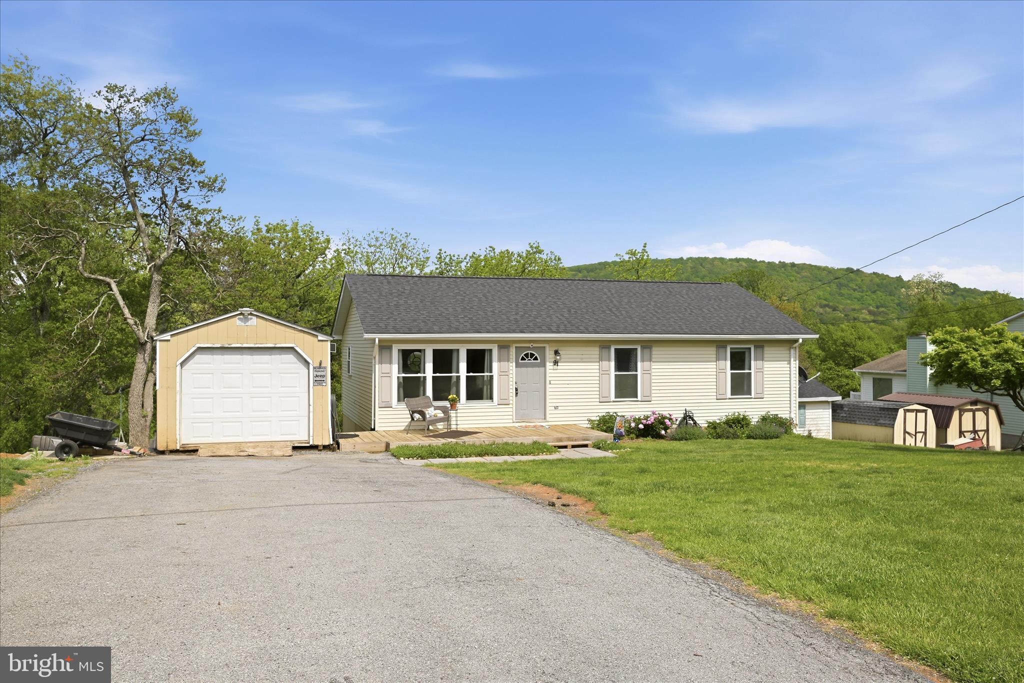 APPLE MT LAKE - Residential