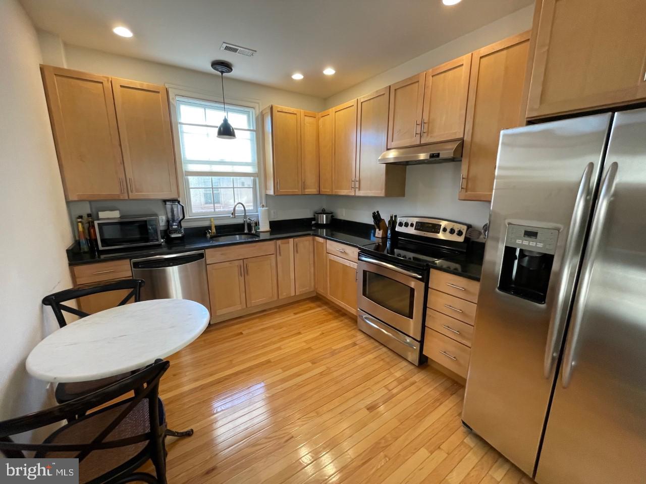 COURTYARDS AT WEST 222 - Residential Lease