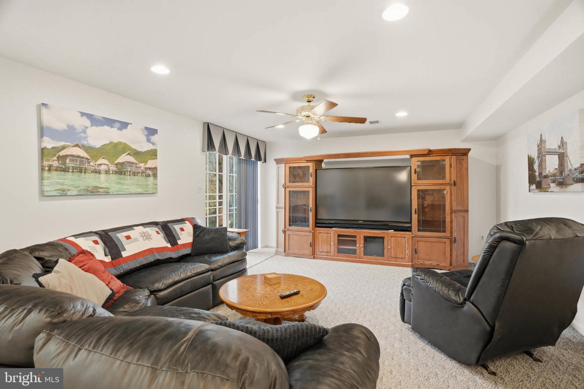 RUSSETT - Residential