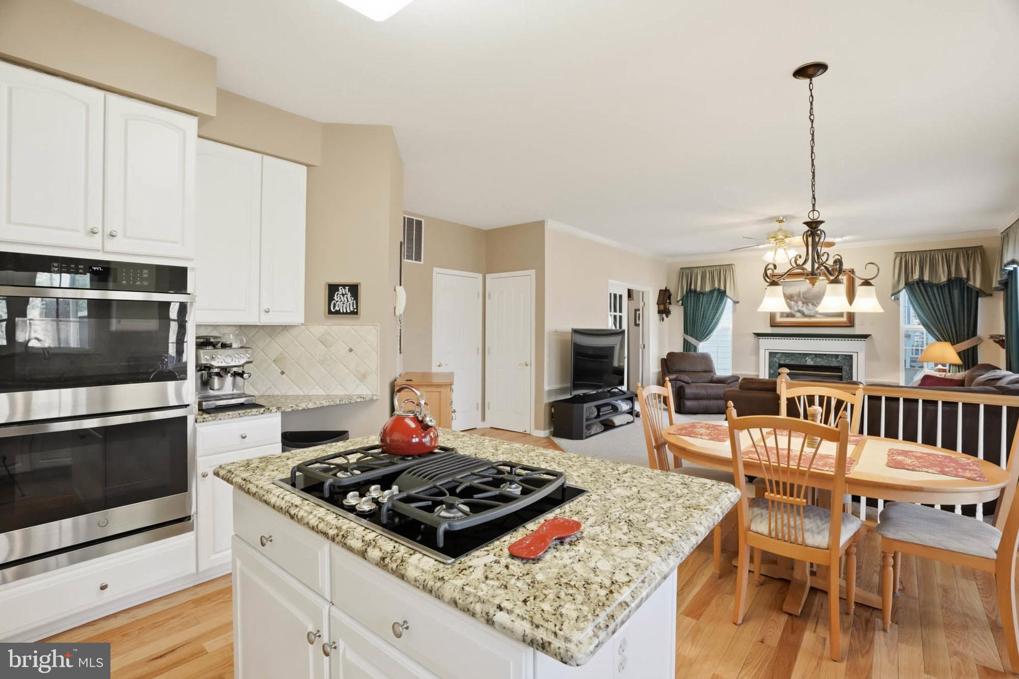 RUSSETT - Residential