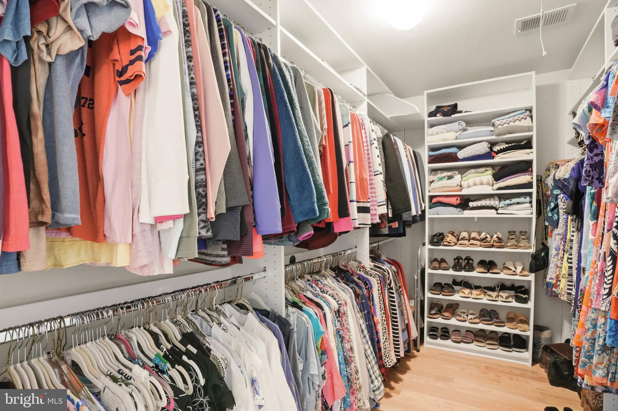 RUSSETT - Residential