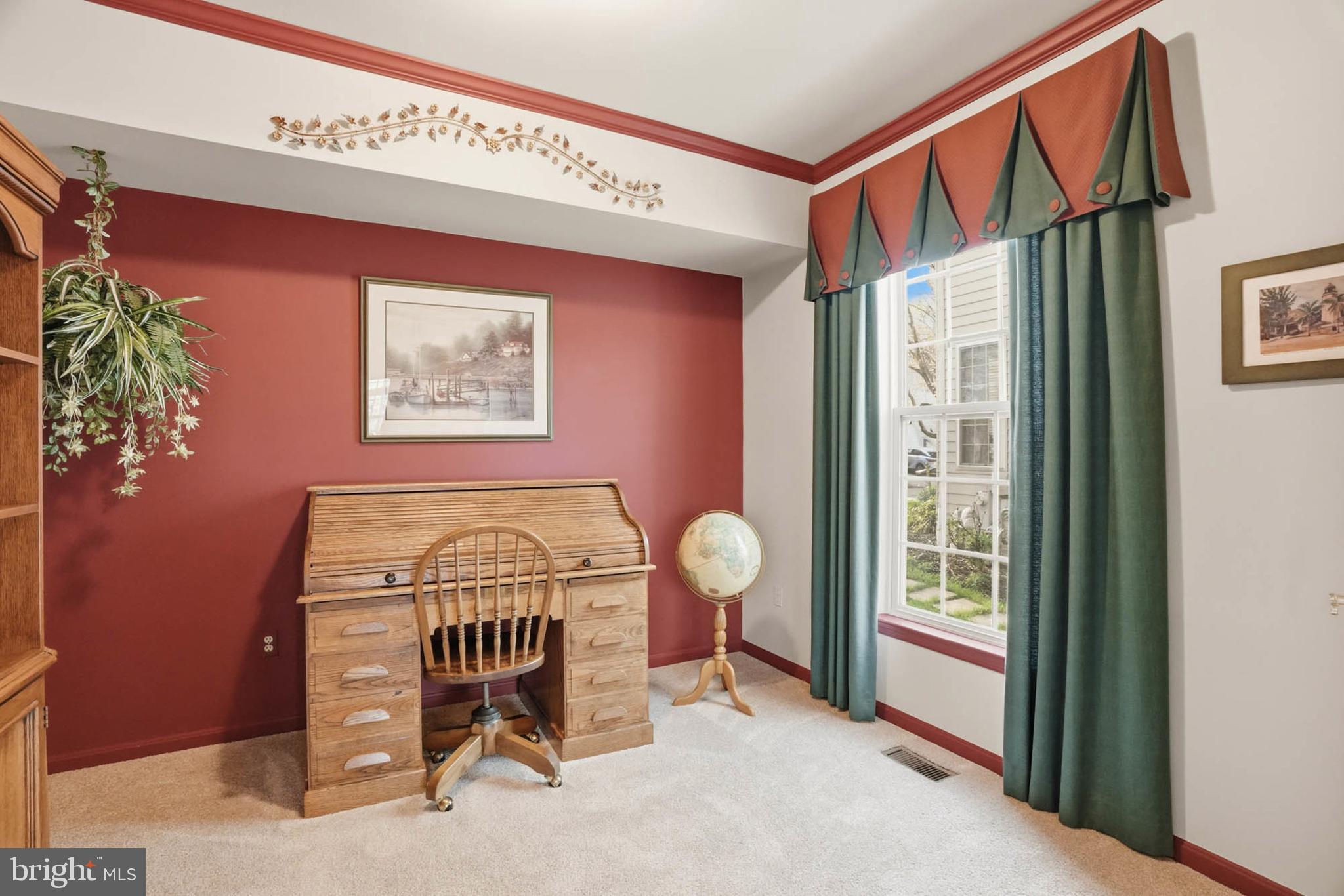 RUSSETT - Residential