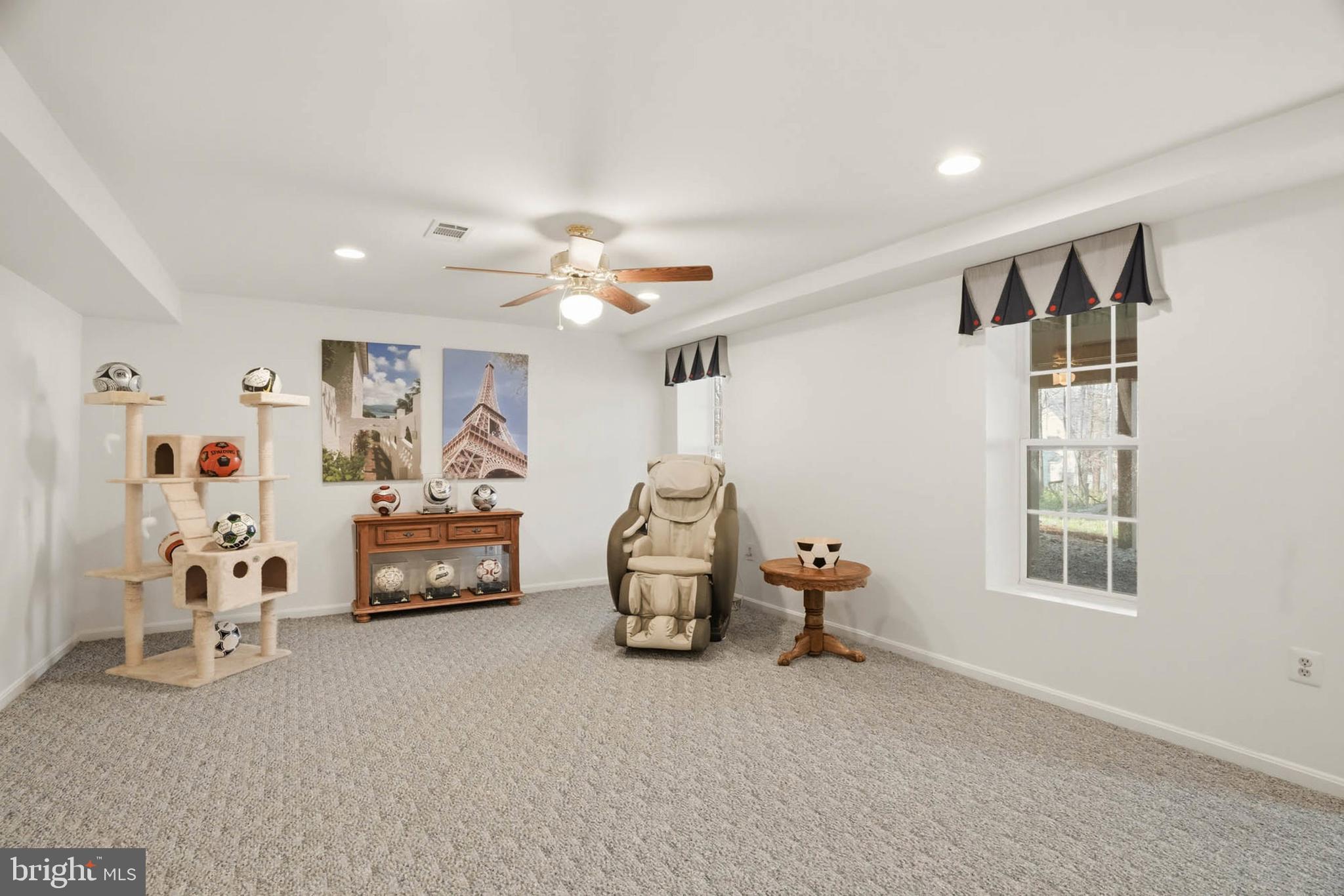 RUSSETT - Residential