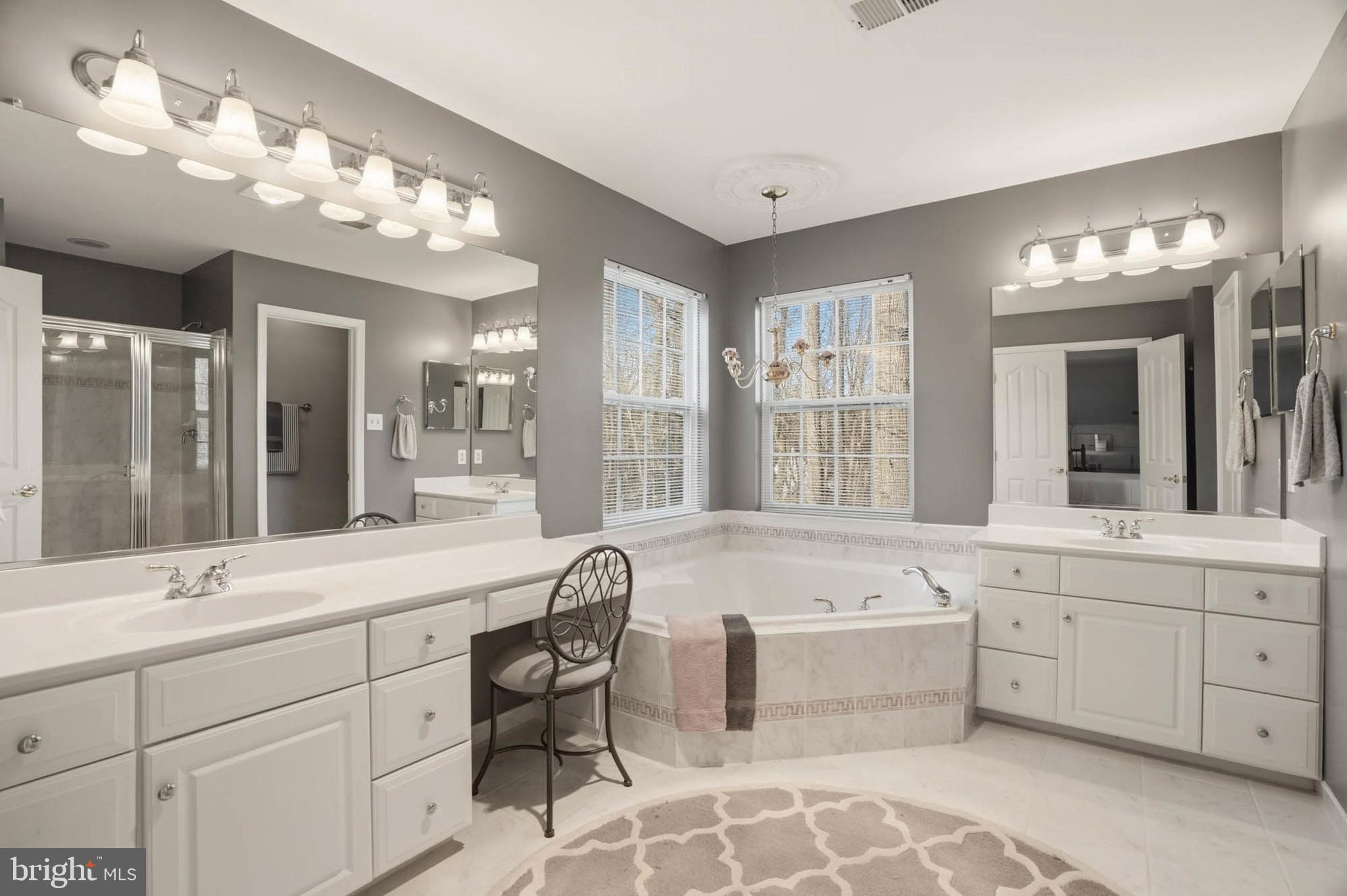 RUSSETT - Residential