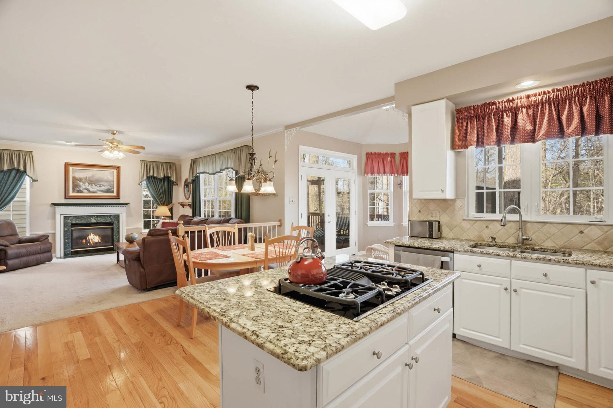 RUSSETT - Residential