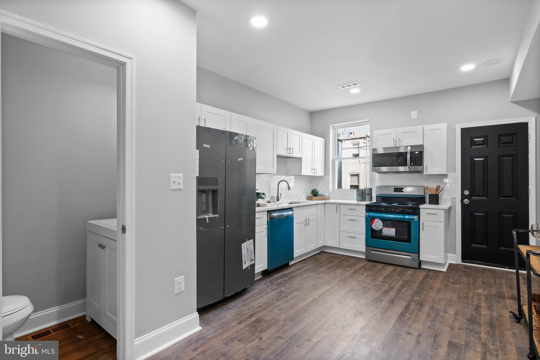 WASHINGTON VILLAGE - Residential