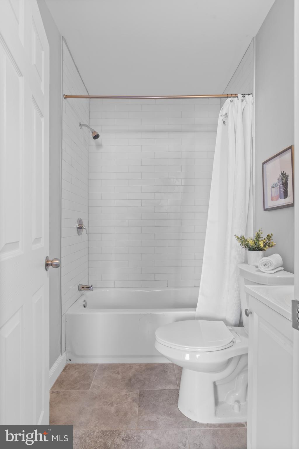 WASHINGTON VILLAGE - Residential