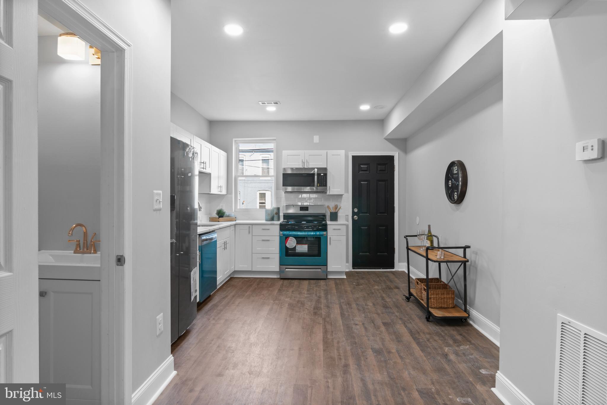 WASHINGTON VILLAGE - Residential