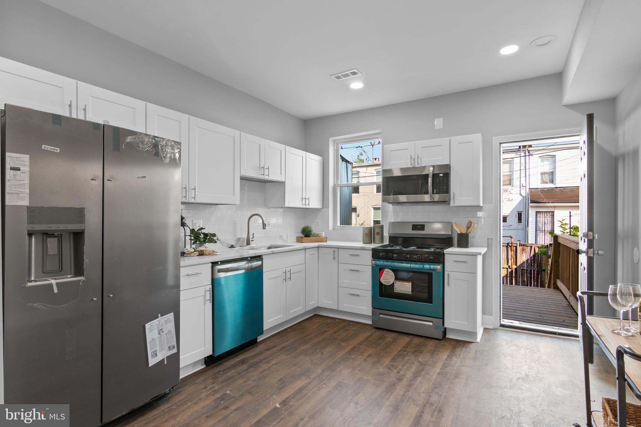 WASHINGTON VILLAGE - Residential