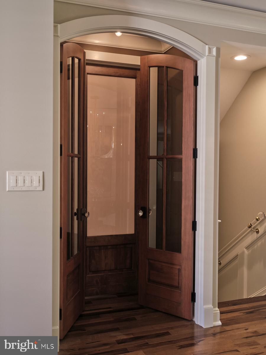 CANAL STREET - Residential