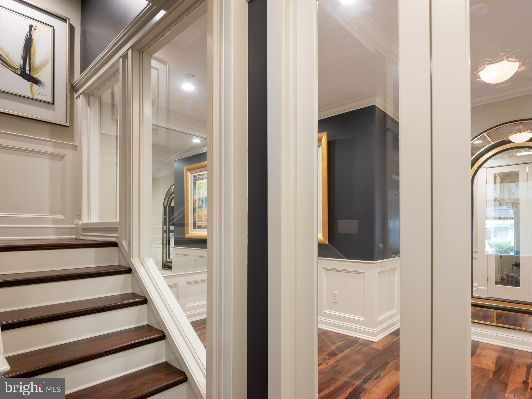 CANAL STREET - Residential