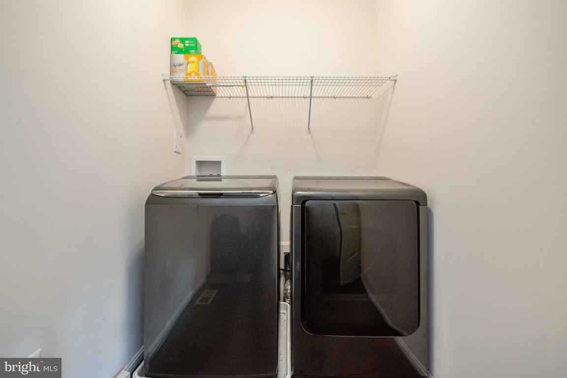 WALLACE LANDING - Residential Lease