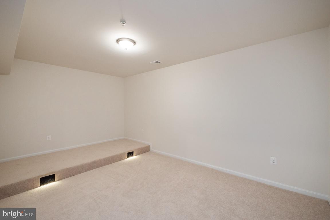 WALLACE LANDING - Residential Lease