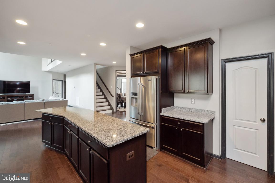 WALLACE LANDING - Residential Lease