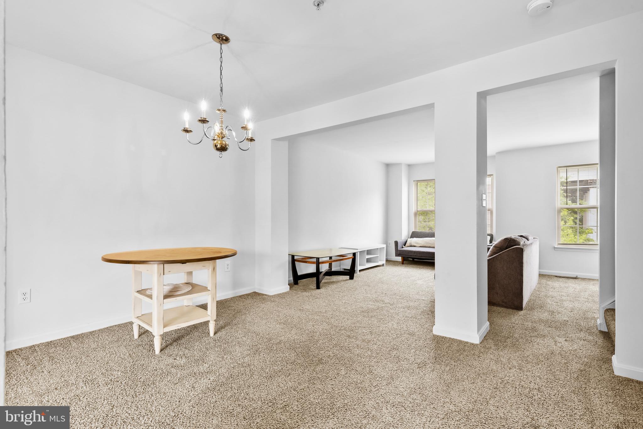 BELVEDERE SQUARE - Commercial Sale