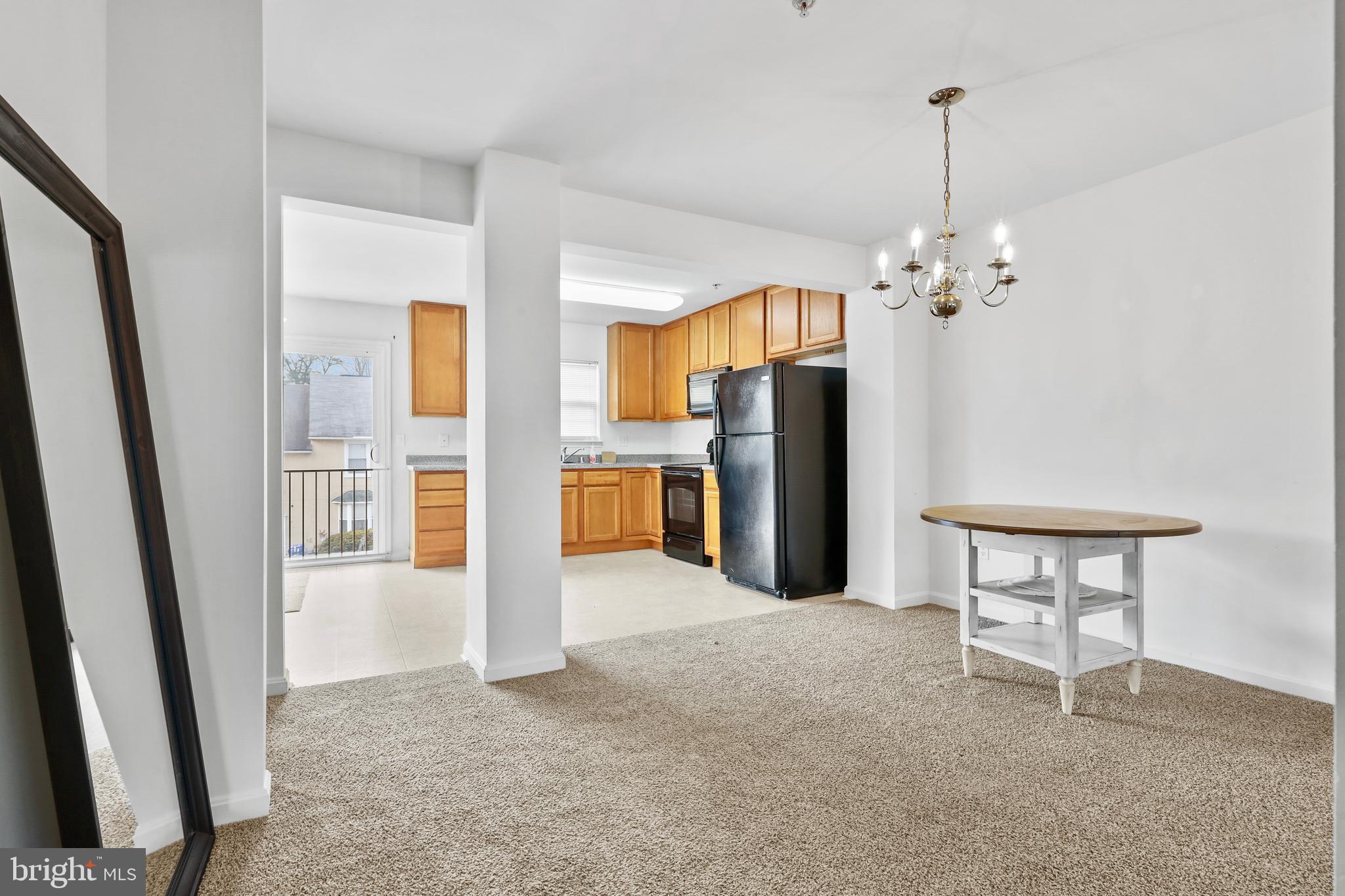 BELVEDERE SQUARE - Commercial Sale