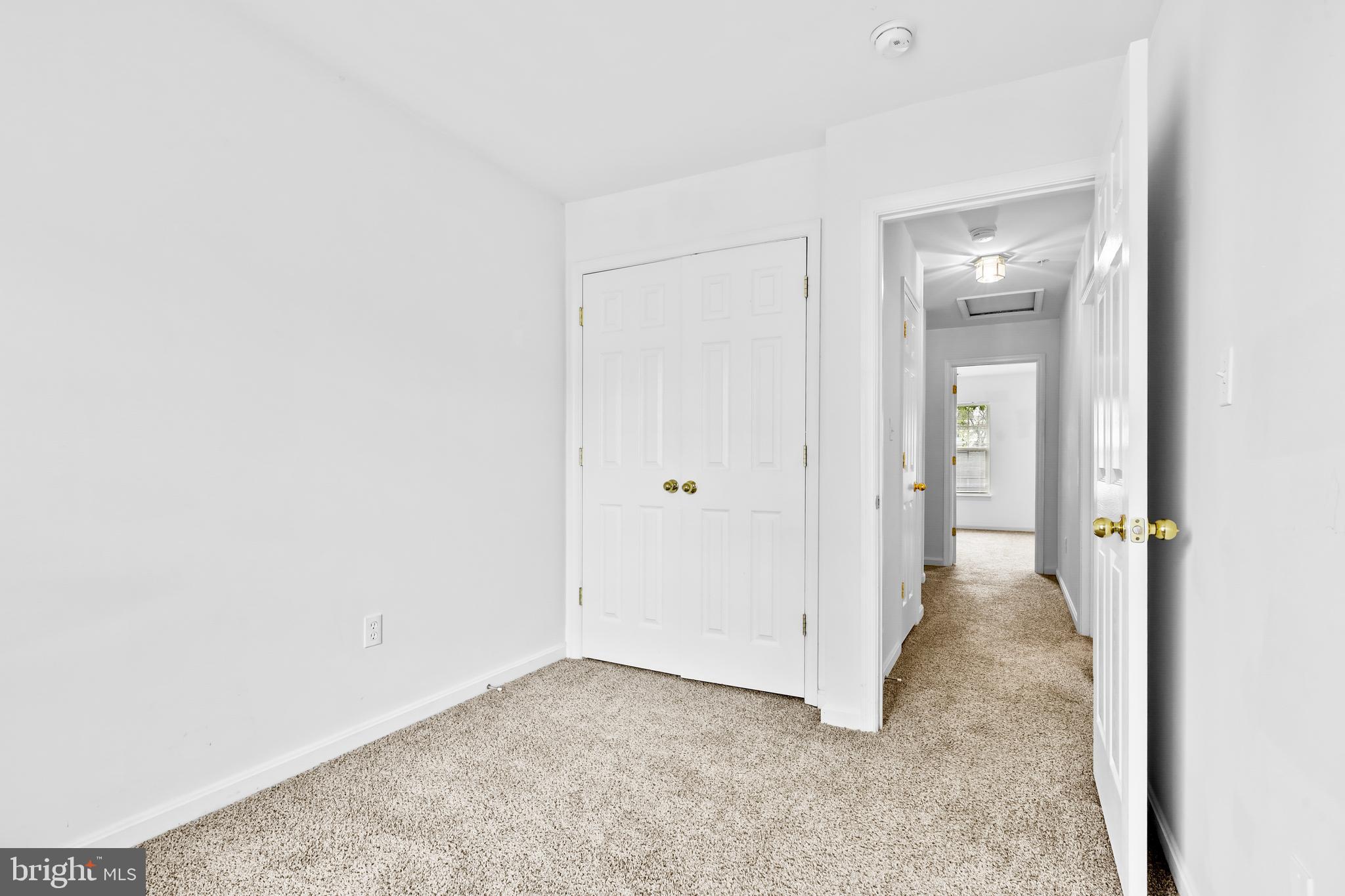 BELVEDERE SQUARE - Commercial Sale