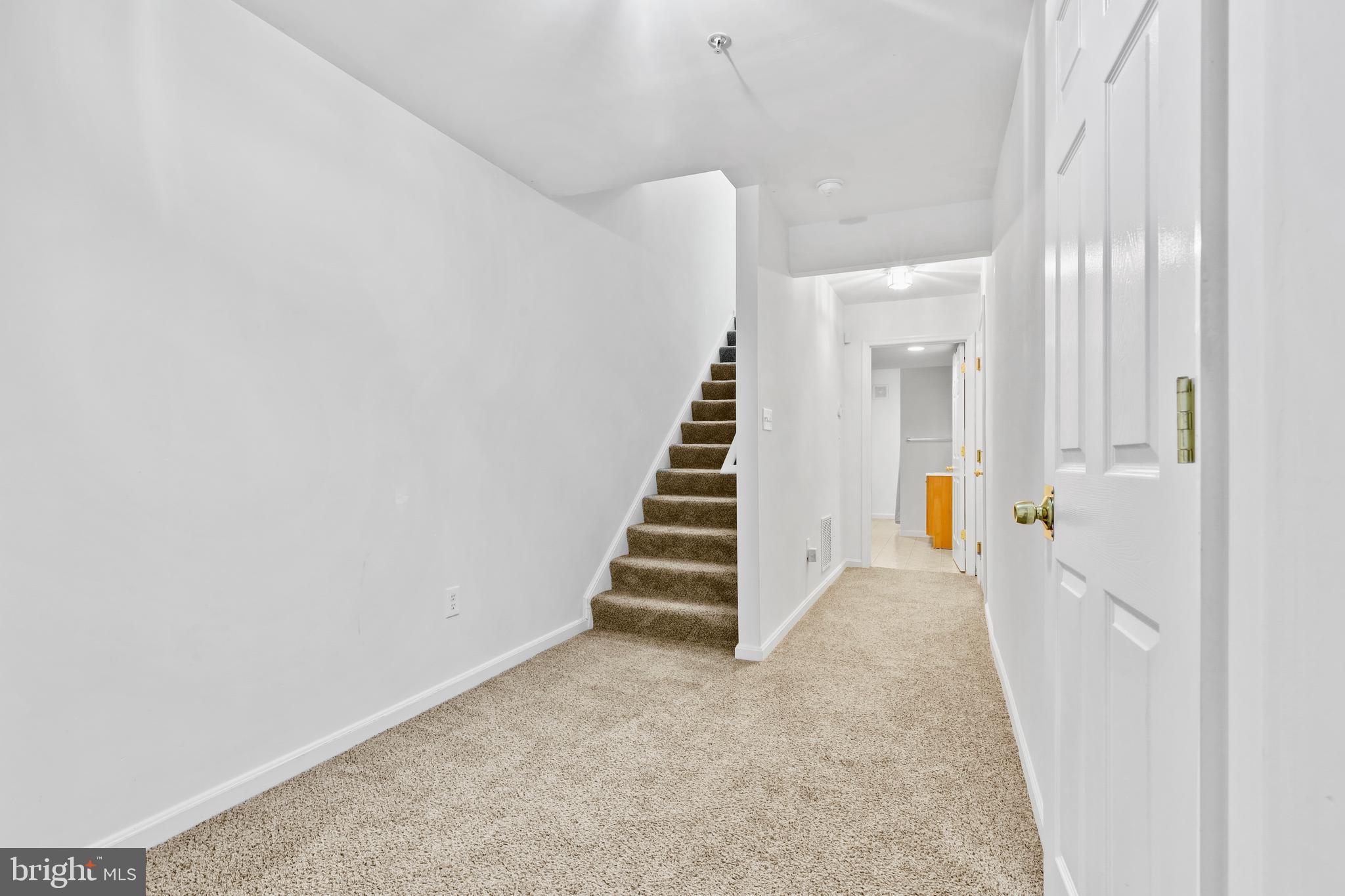 BELVEDERE SQUARE - Commercial Sale