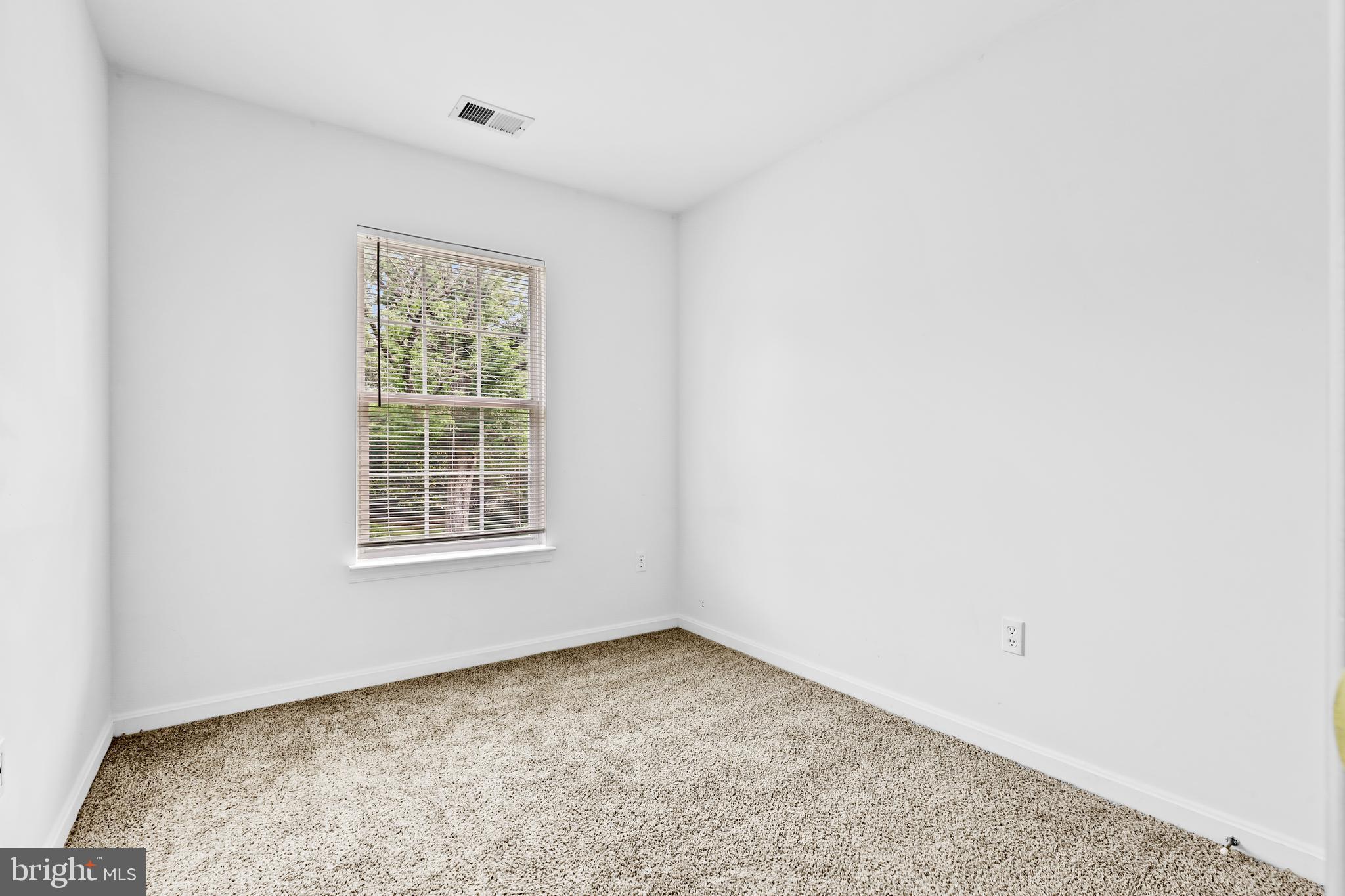 BELVEDERE SQUARE - Commercial Sale