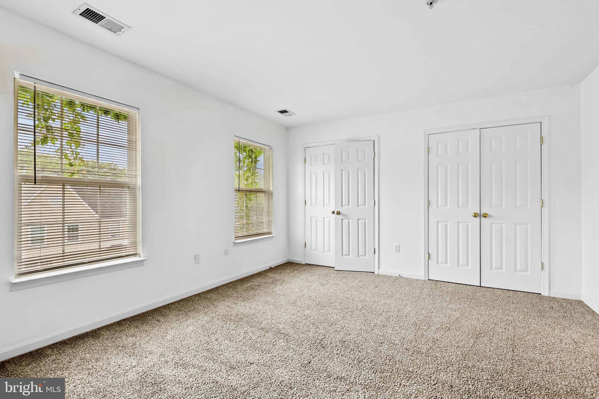 BELVEDERE SQUARE - Commercial Sale