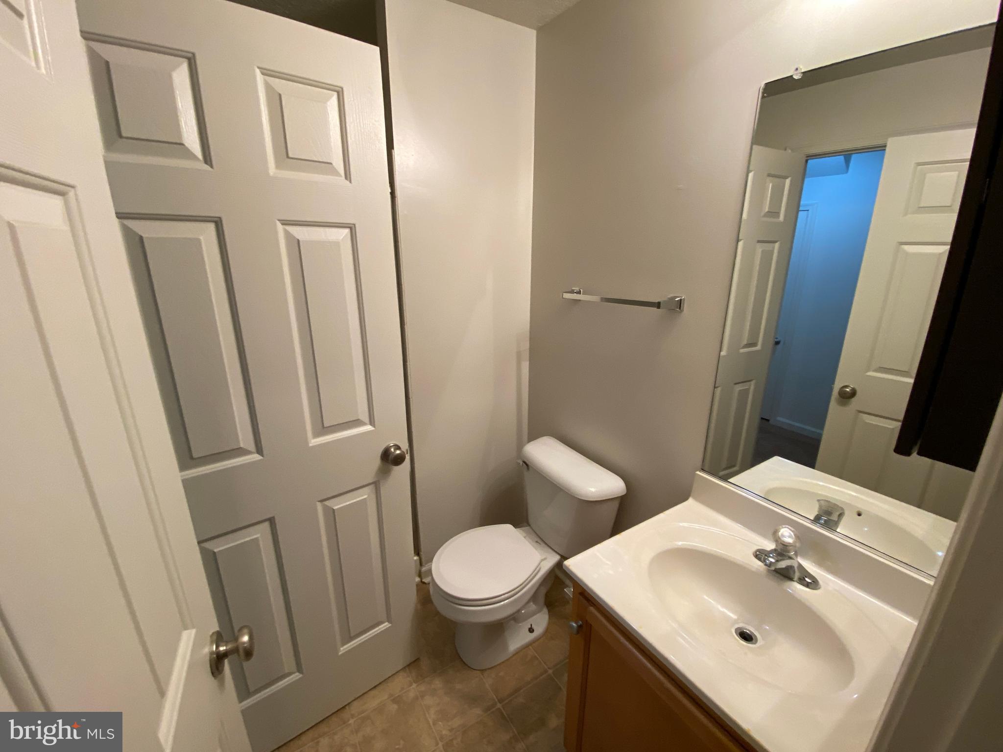 LAFAYETTE VILLAGE - Residential Lease