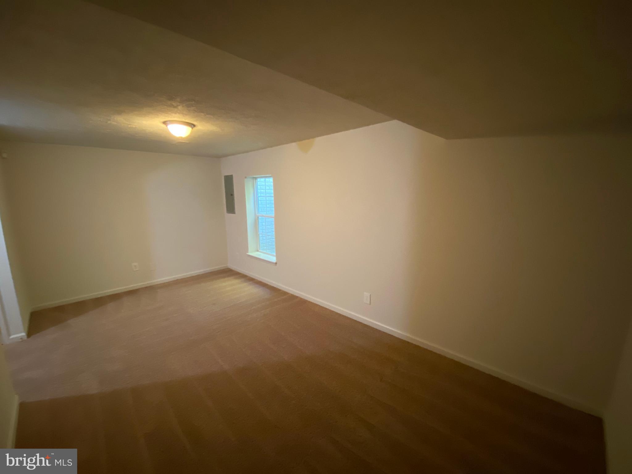 LAFAYETTE VILLAGE - Residential Lease