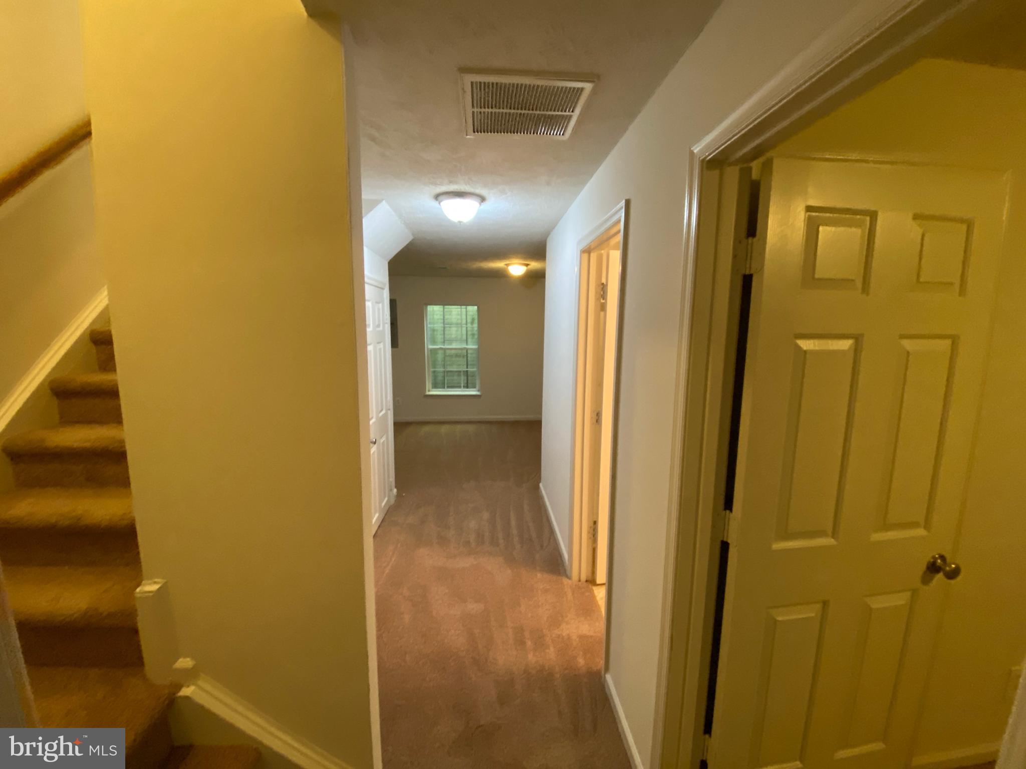 LAFAYETTE VILLAGE - Residential Lease