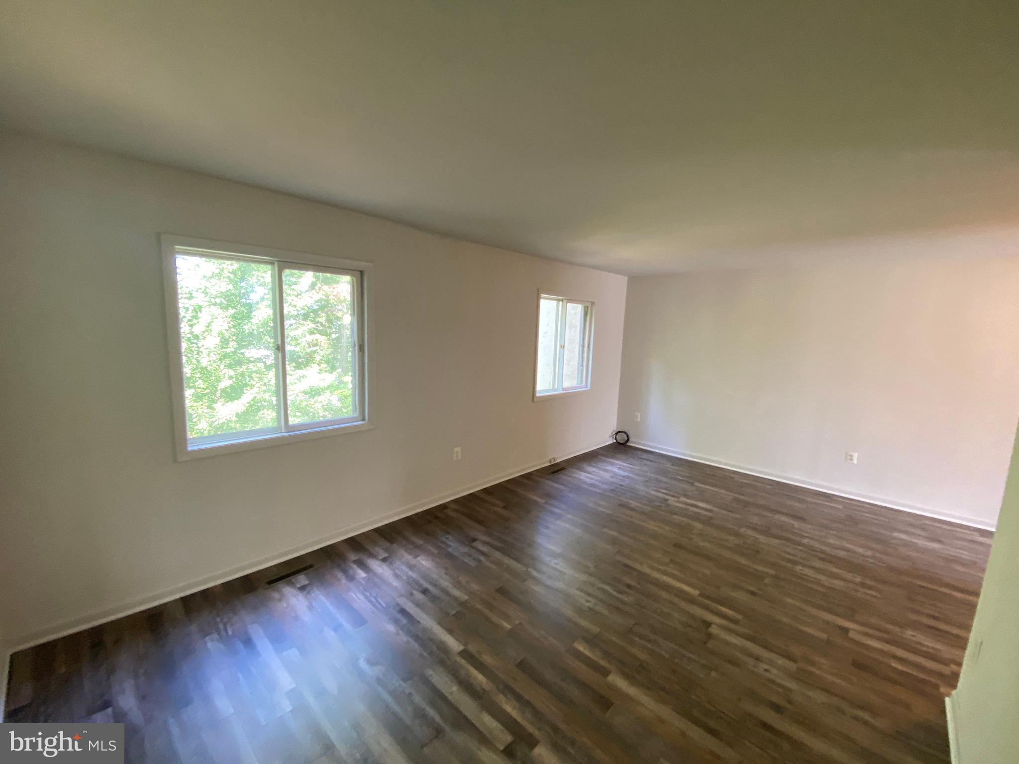 LAFAYETTE VILLAGE - Residential Lease