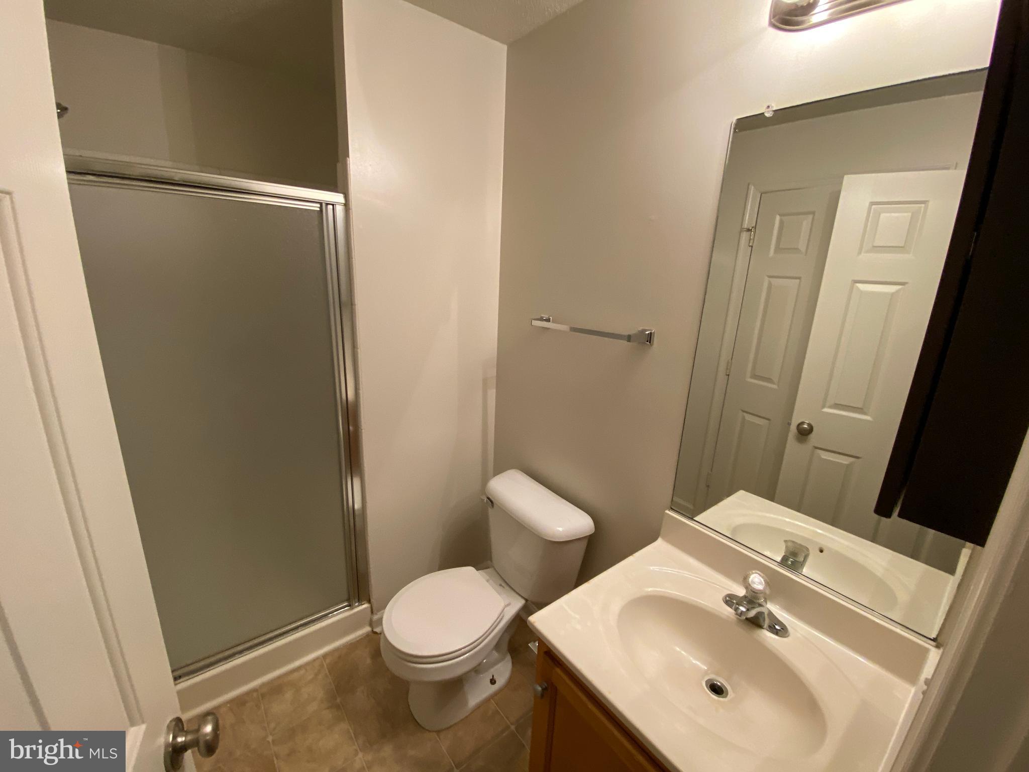 LAFAYETTE VILLAGE - Residential Lease