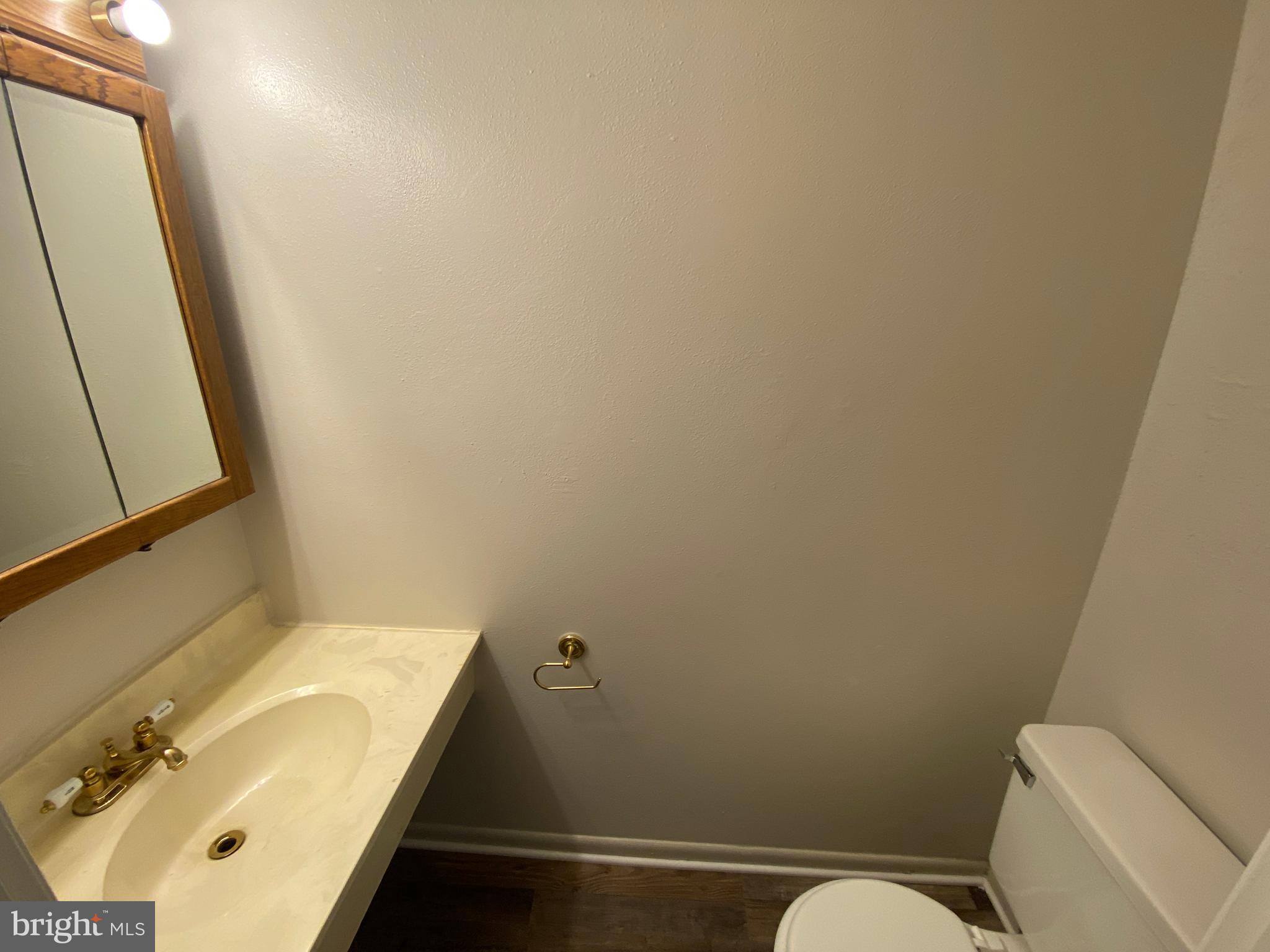 LAFAYETTE VILLAGE - Residential Lease