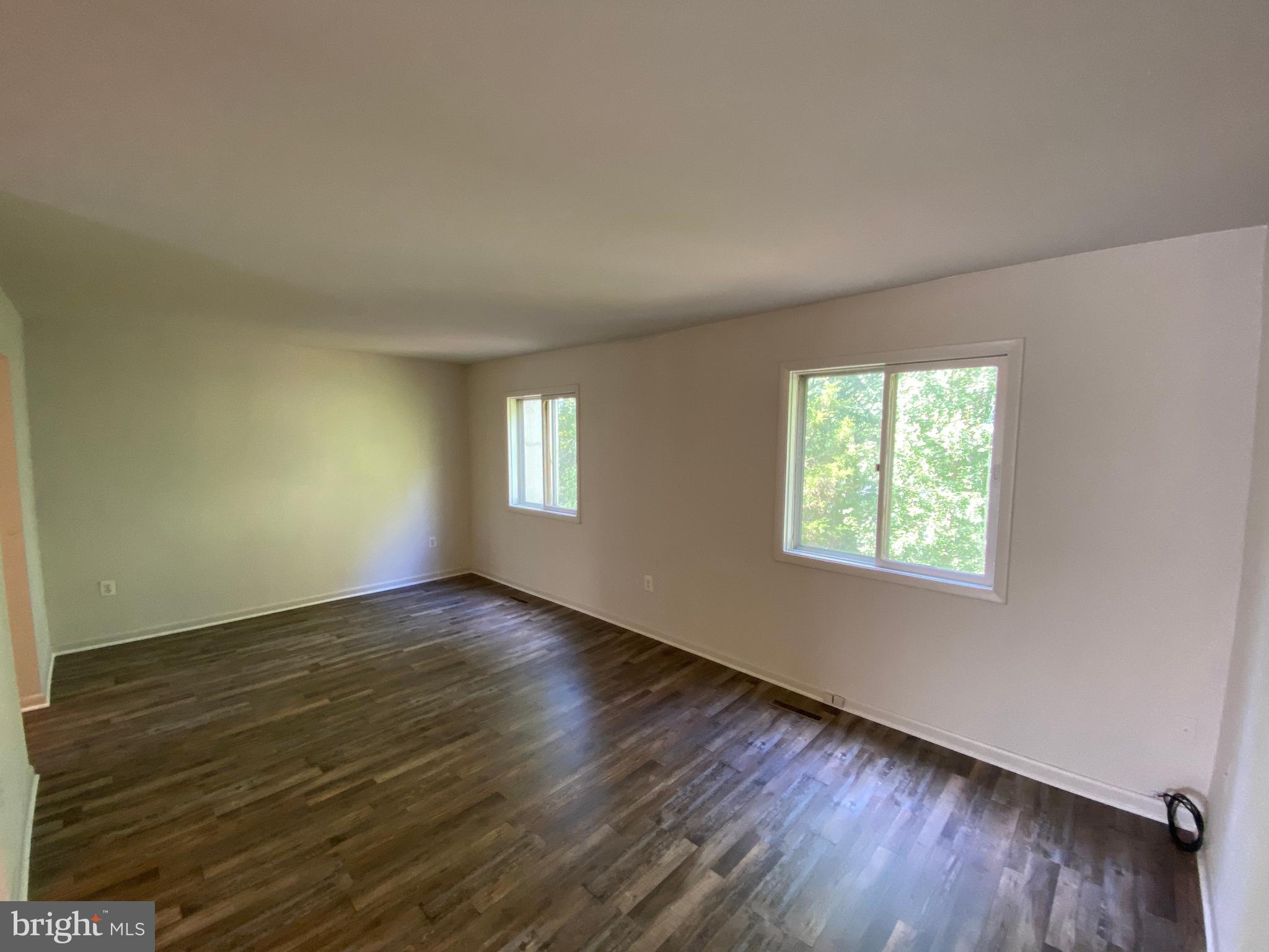 LAFAYETTE VILLAGE - Residential Lease