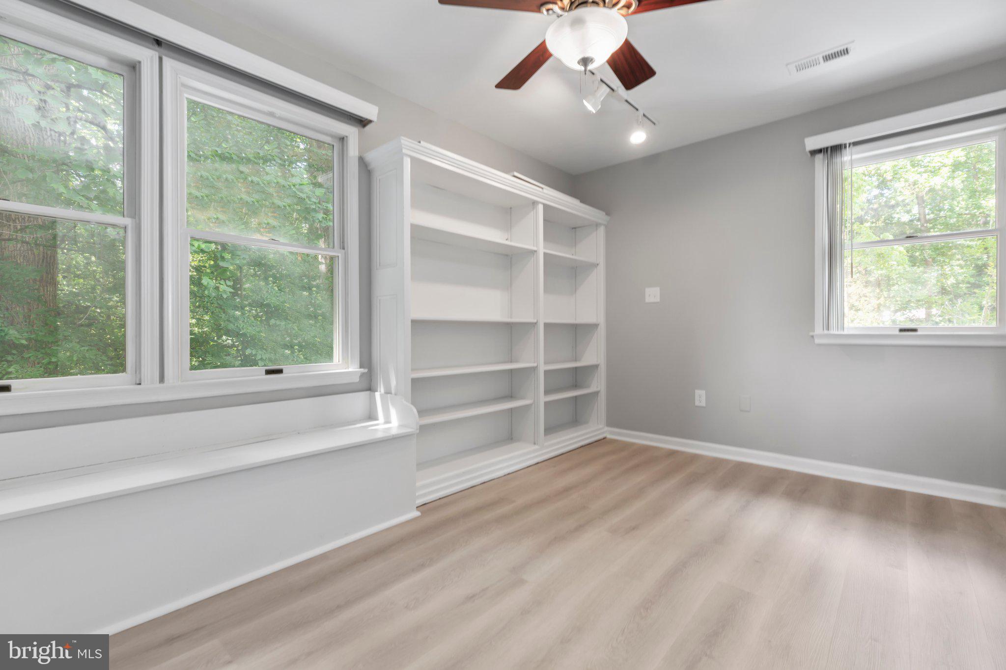 CAMPBELL CREEK VILLAGE - Residential