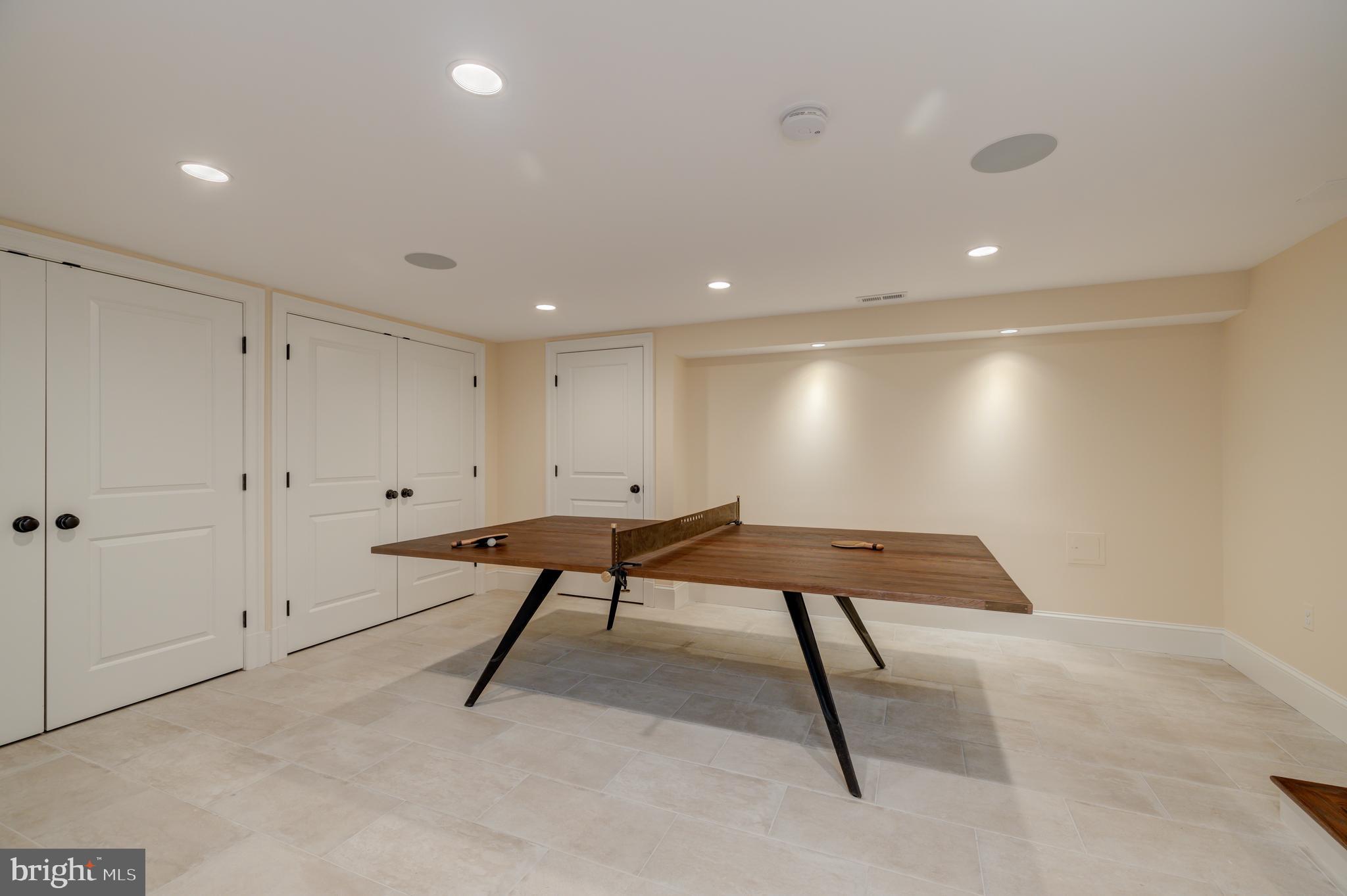 CLEVELAND PARK - Residential
