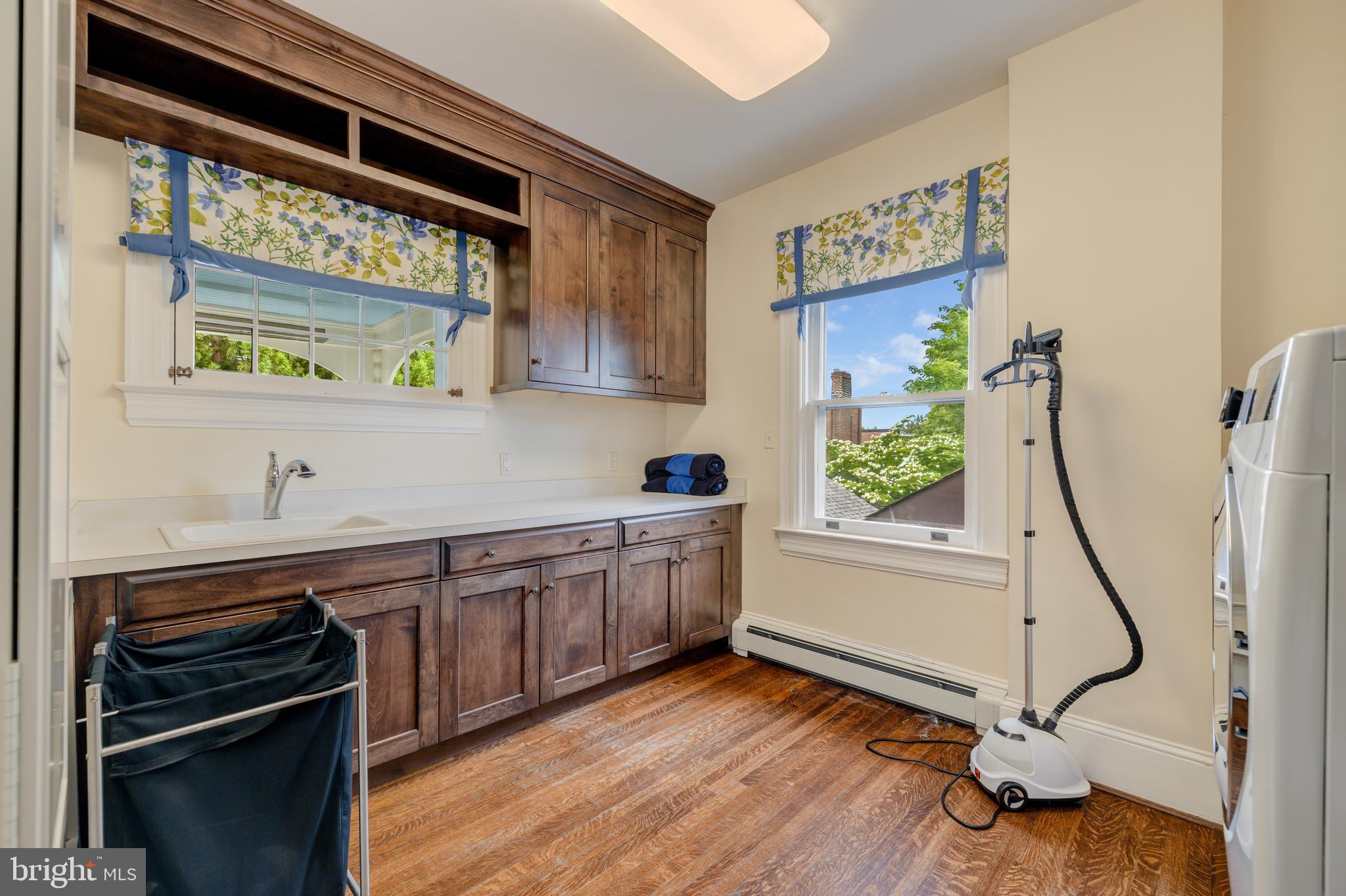 CLEVELAND PARK - Residential