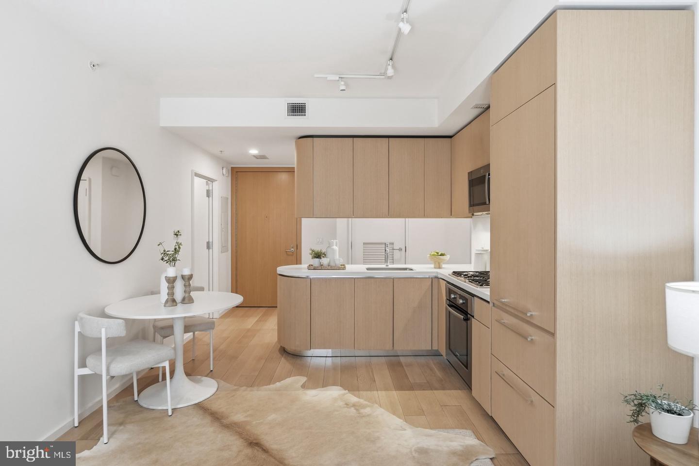 925 H STREET NW 308