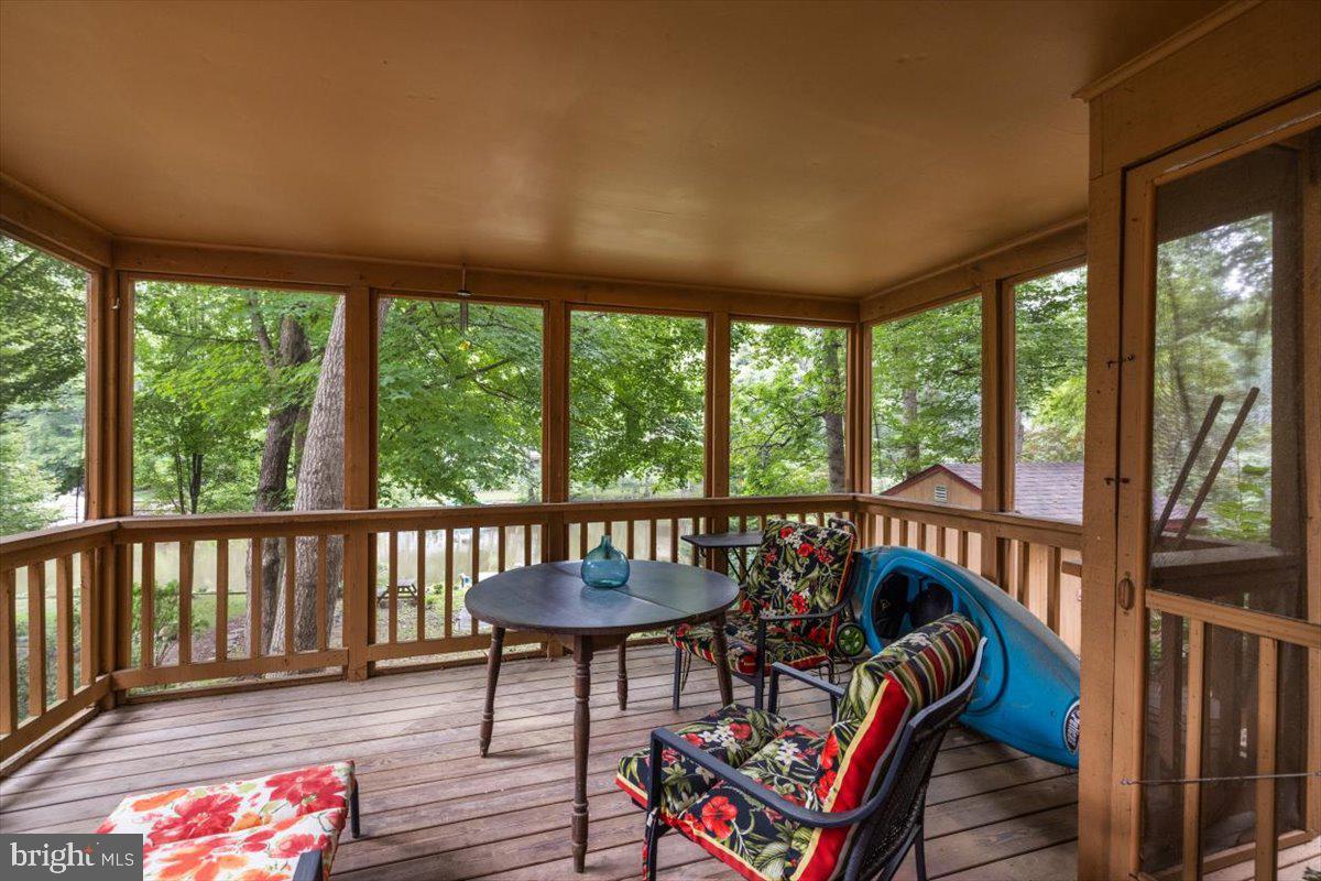 LAKE OF THE WOODS - Residential Lease