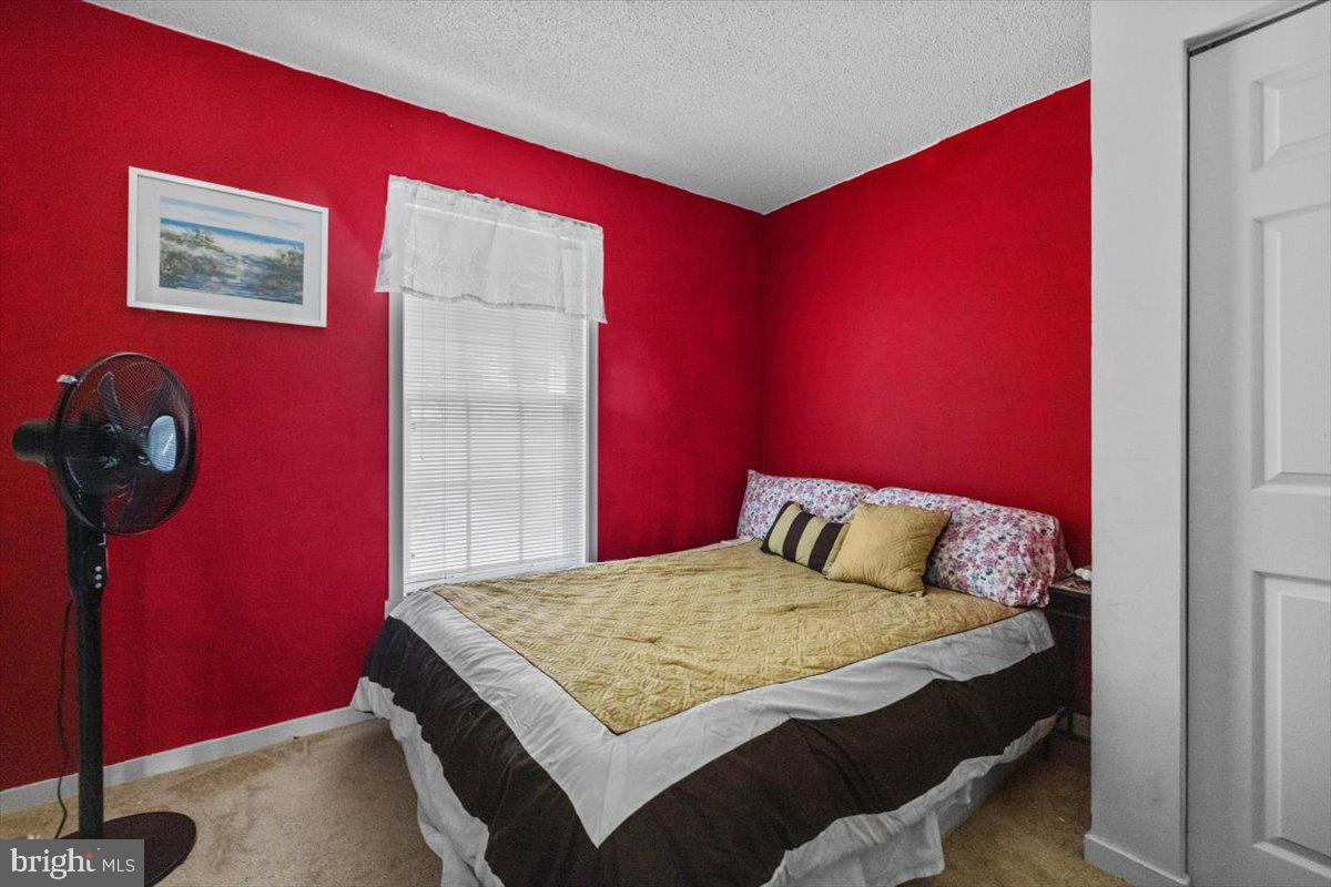 LAKE OF THE WOODS - Residential Lease