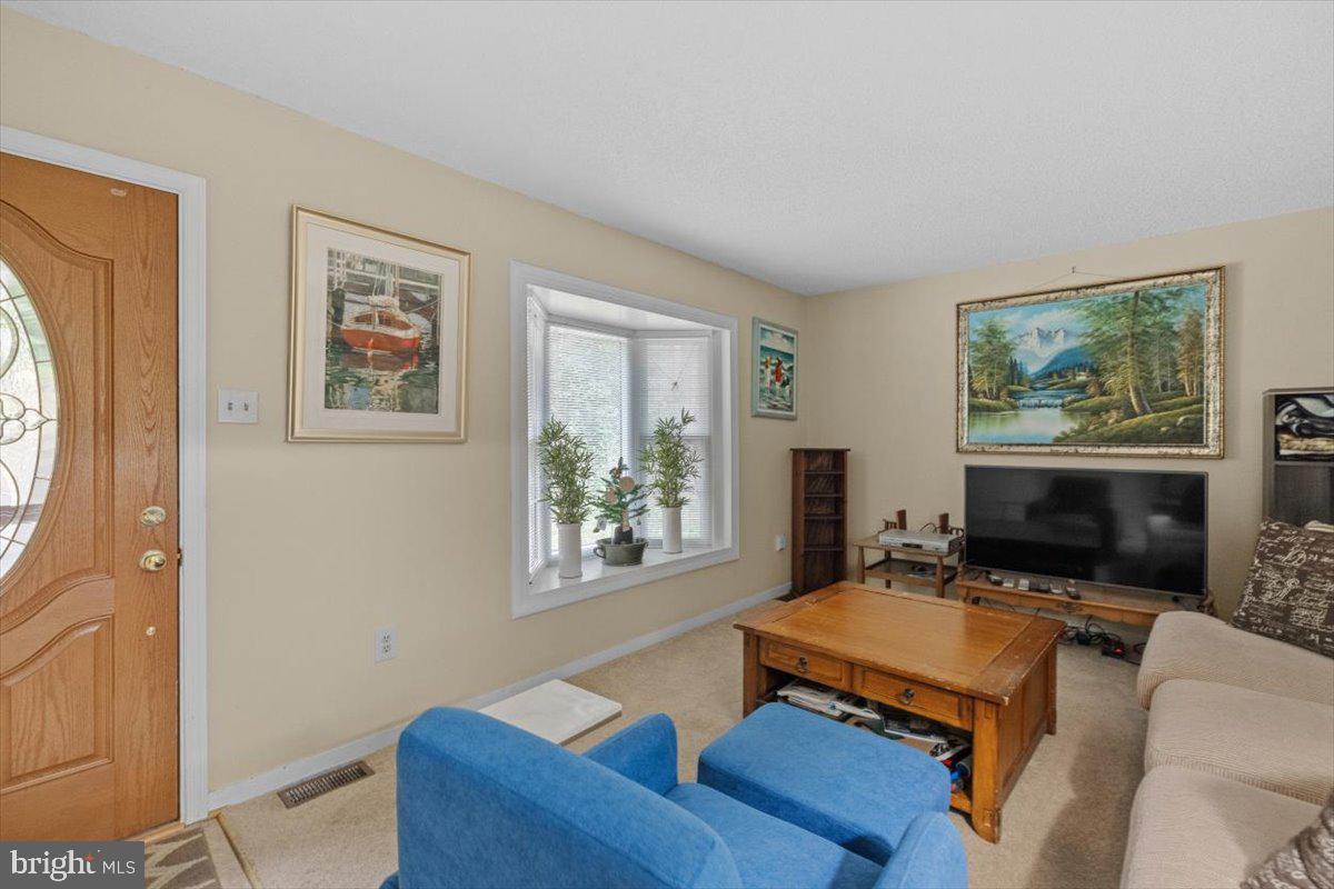 LAKE OF THE WOODS - Residential Lease