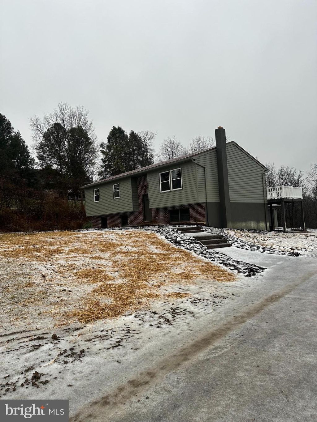 Photo of 606 S Crawford Road, HUMMELSTOWN, PA 17036 (MLS # PADA2052240)