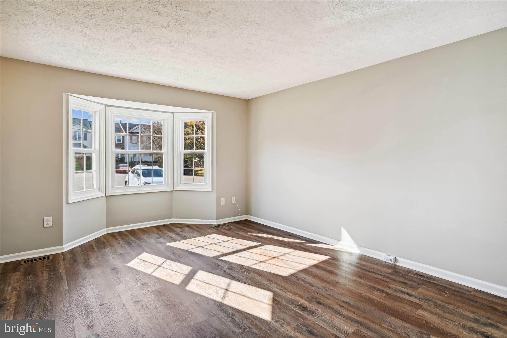 VILLAGE OF SILVER HALL - Residential