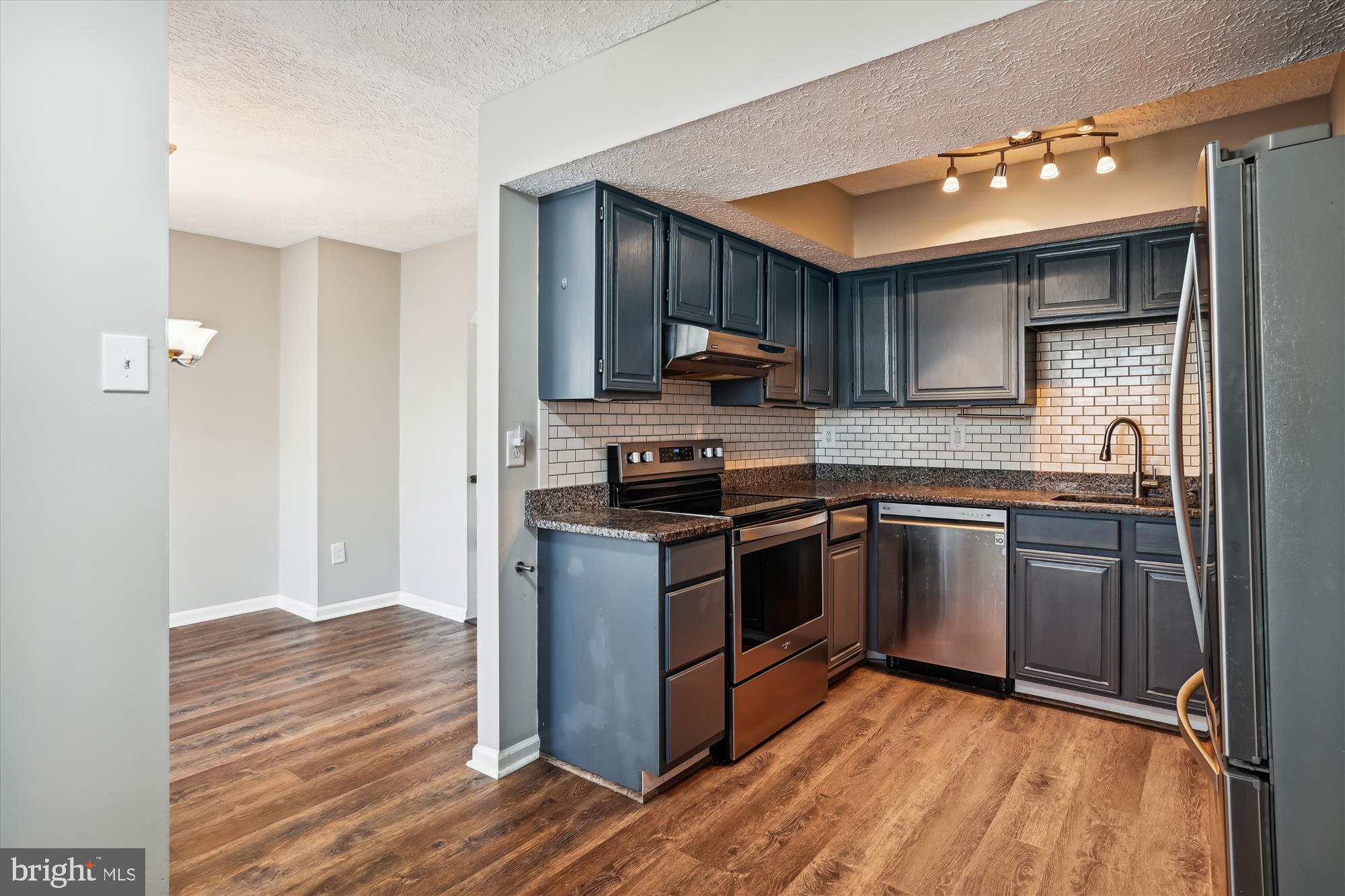 VILLAGE OF SILVER HALL - Residential