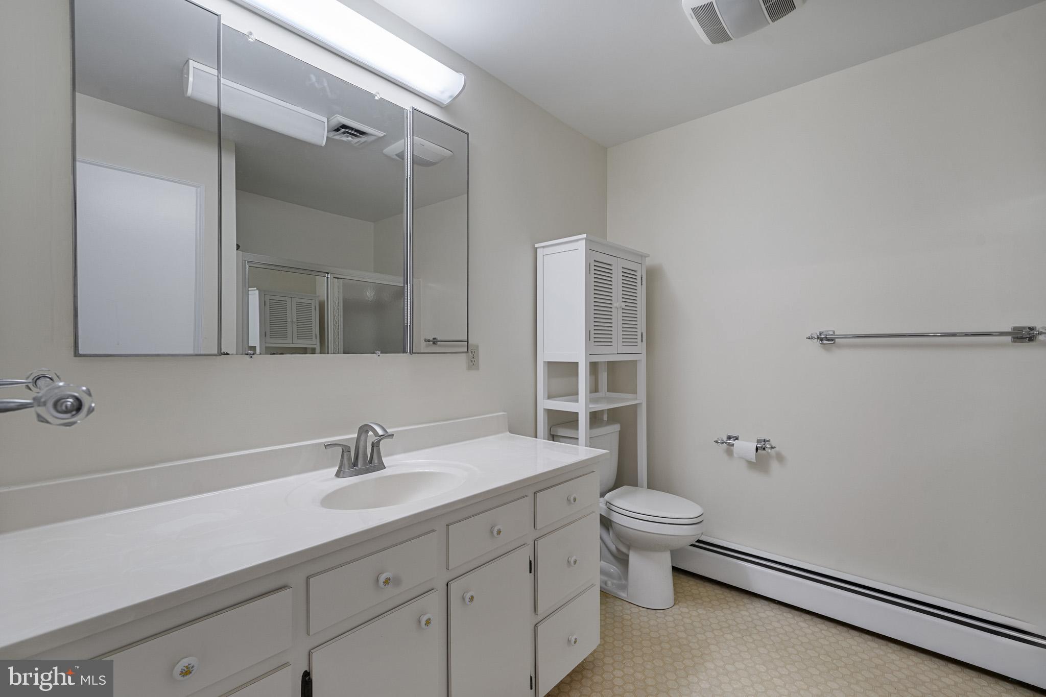 SOCIETY HILL - Residential Lease