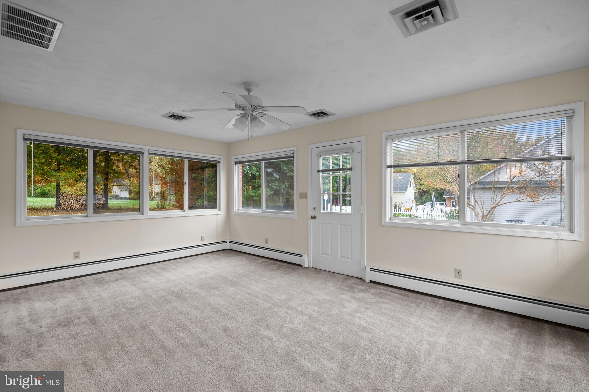 SOCIETY HILL - Residential Lease