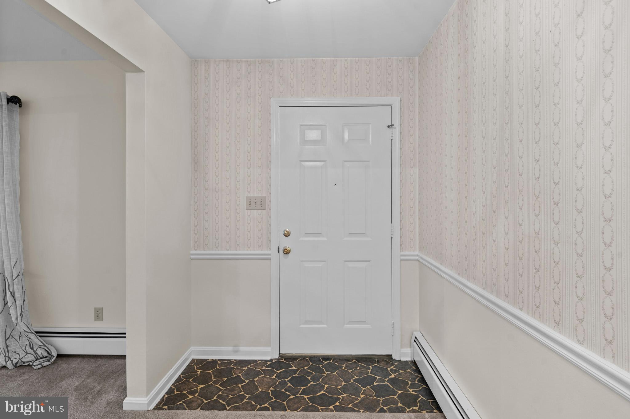 21692 POTOMAC VIEW DRIVE