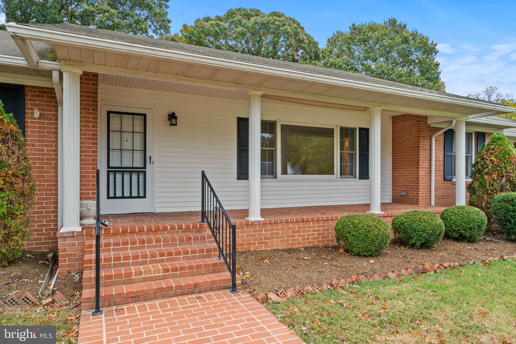 SOCIETY HILL - Residential Lease