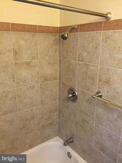 PARKER GRAY - Residential Lease