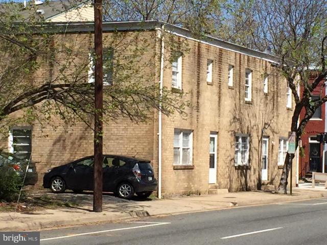 PARKER GRAY - Residential Lease