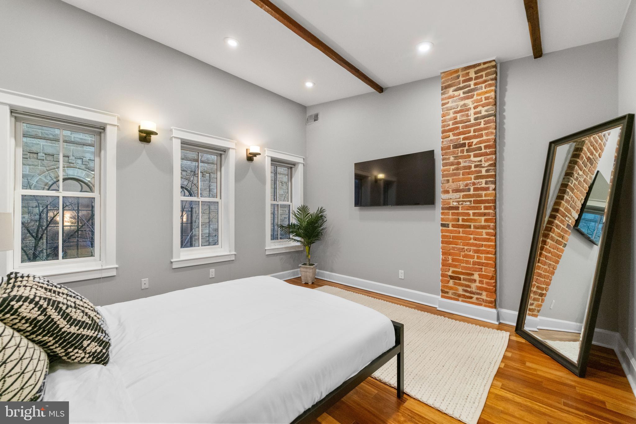 UPPER FELLS POINT - Residential