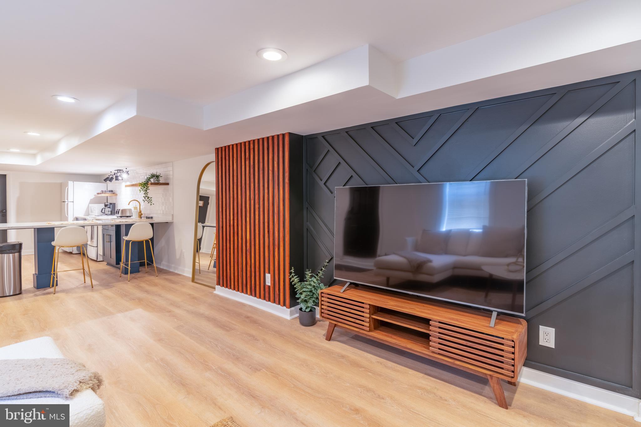 UPPER FELLS POINT - Residential
